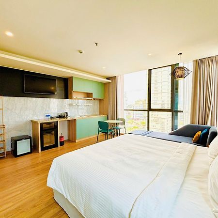 Nam Hotel & Residences Da Nang Exterior photo