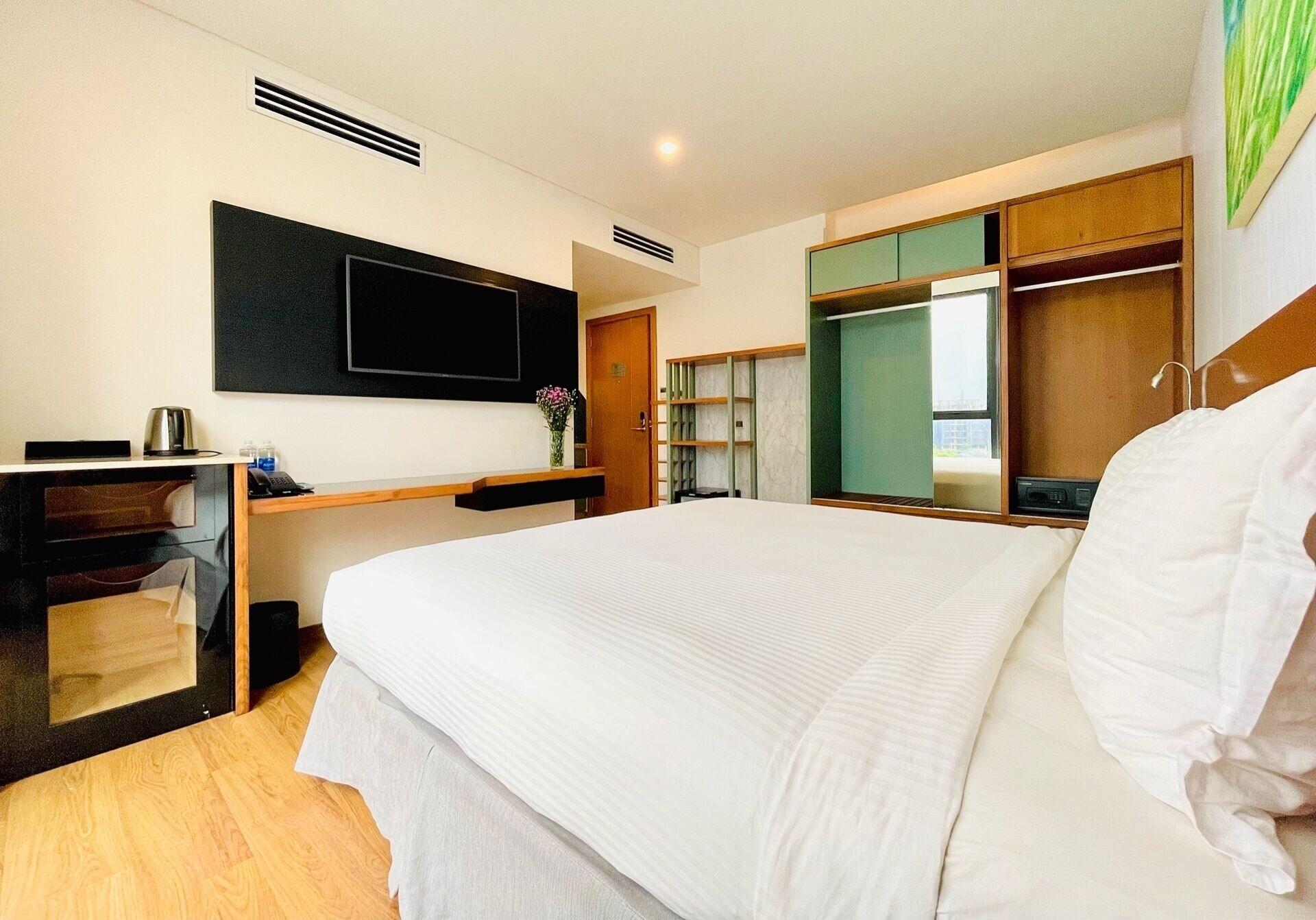 Nam Hotel & Residences Da Nang Exterior photo