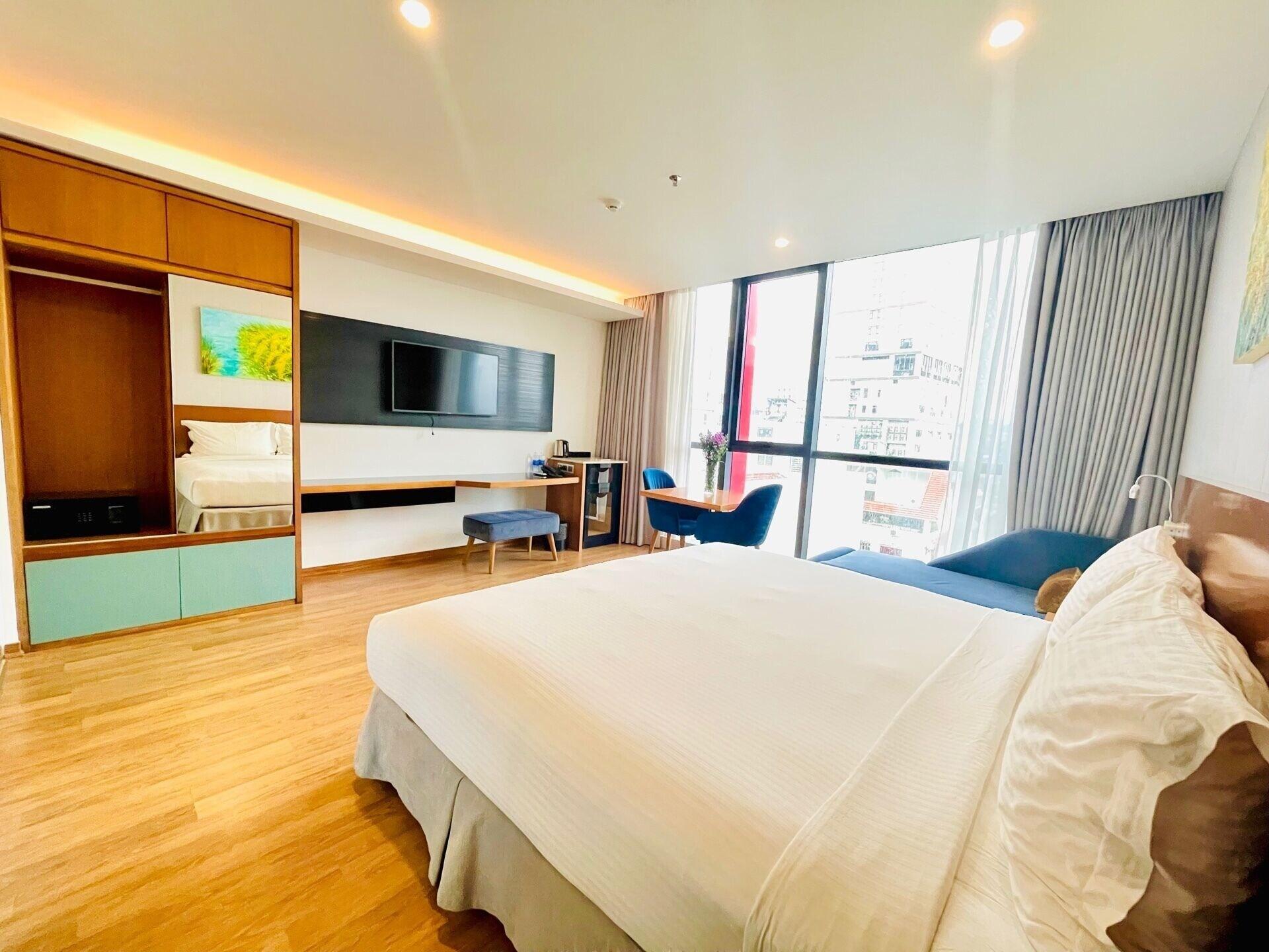 Nam Hotel & Residences Da Nang Exterior photo